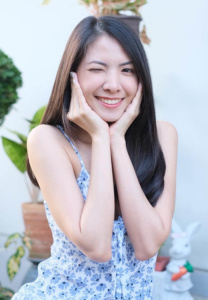 Aom Tanida-Ad