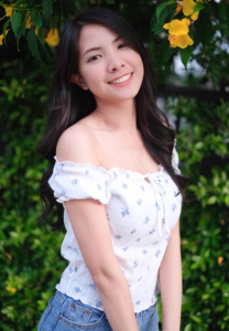 Aom Tanida-Az
