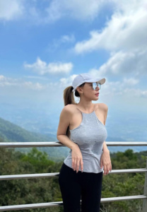 ฟ้า-ปัญชลีย์-หมวก