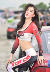 Maeylin-Lin Maeylin-Lin