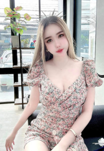 Khun-Noeykawi-ขาวใส