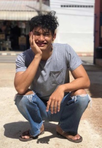 ลิป-วิชาญ-โกรกสำโรง-นั่ง