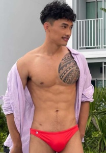 ลิป-วิชาญ-โกรกสำโรง-ระเบียง