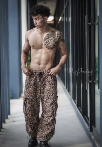 ลิป-วิชาญ-โกรกสำโรง-เดิน