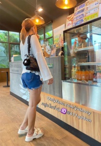 madamporns-yutnoey-affable