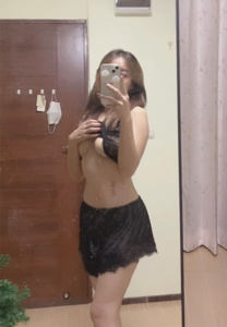 madamporns-caxekss-seemly