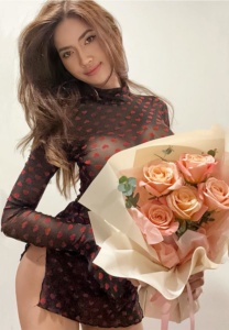 madamporns-fuengfah-likeable