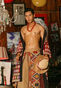 รอน-อภิชาติ