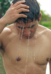 รอน-อภิชาติ