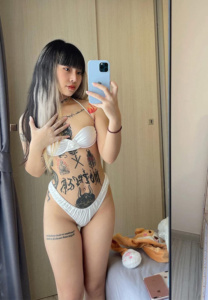 โอปอล-ชลธิฌา-ฮอต