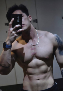 Thaksakon-Pomyukol-หล่อมาก Thaksakon-Pomyukol-หล่อมาก