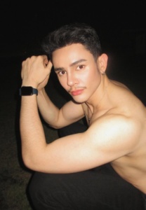 เฉลิมชัย จันทร์แย้ม-004-Radiant