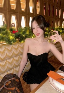 Aimameame-001-Fabulous