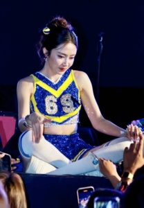 Ann Oradee-008-Amazing