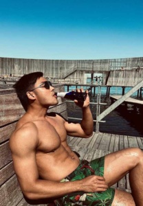 Phunphooo-001-Charming