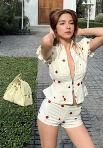 จีน่าเดอะเฟส-013-Sweet