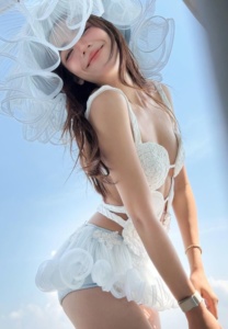 จีน่าเดอะเฟส