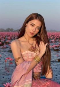 จีน่าเดอะเฟส