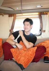 Aachapoom Bell-006-Attractive