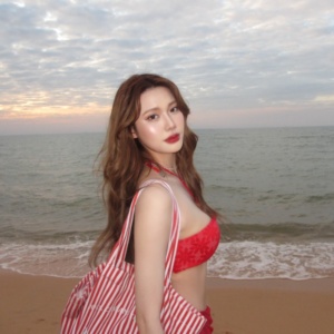 Natthasinee-Pongkhan-014-Elegant